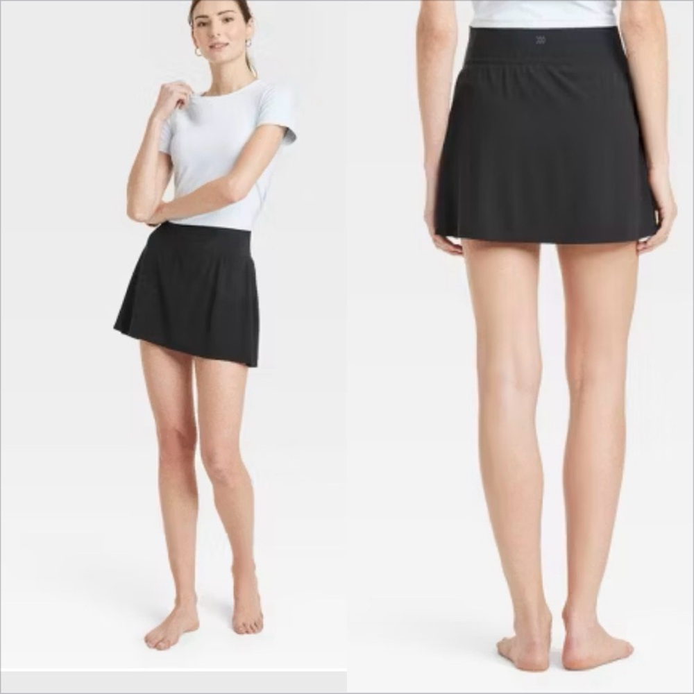 Everyday Soft Mid-Rise  Medium Skort All In Motion Jet Black Moisture Wicking